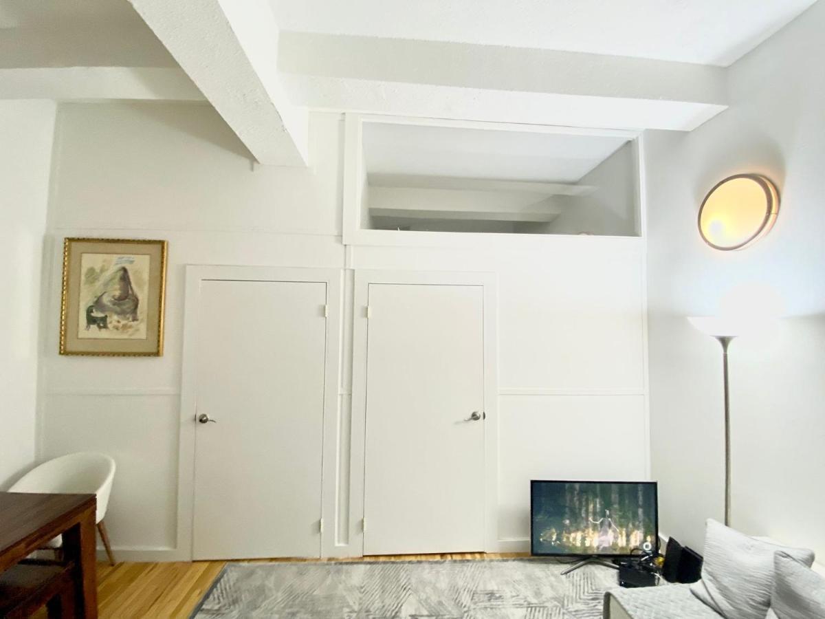 Luxury Apartments Next To Times Square นิวยอร์ก ภายนอก รูปภาพ